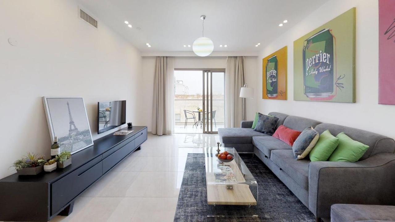 Exclusive Two-Bedroom Apartment With Parking Jerusalem Exterior photo