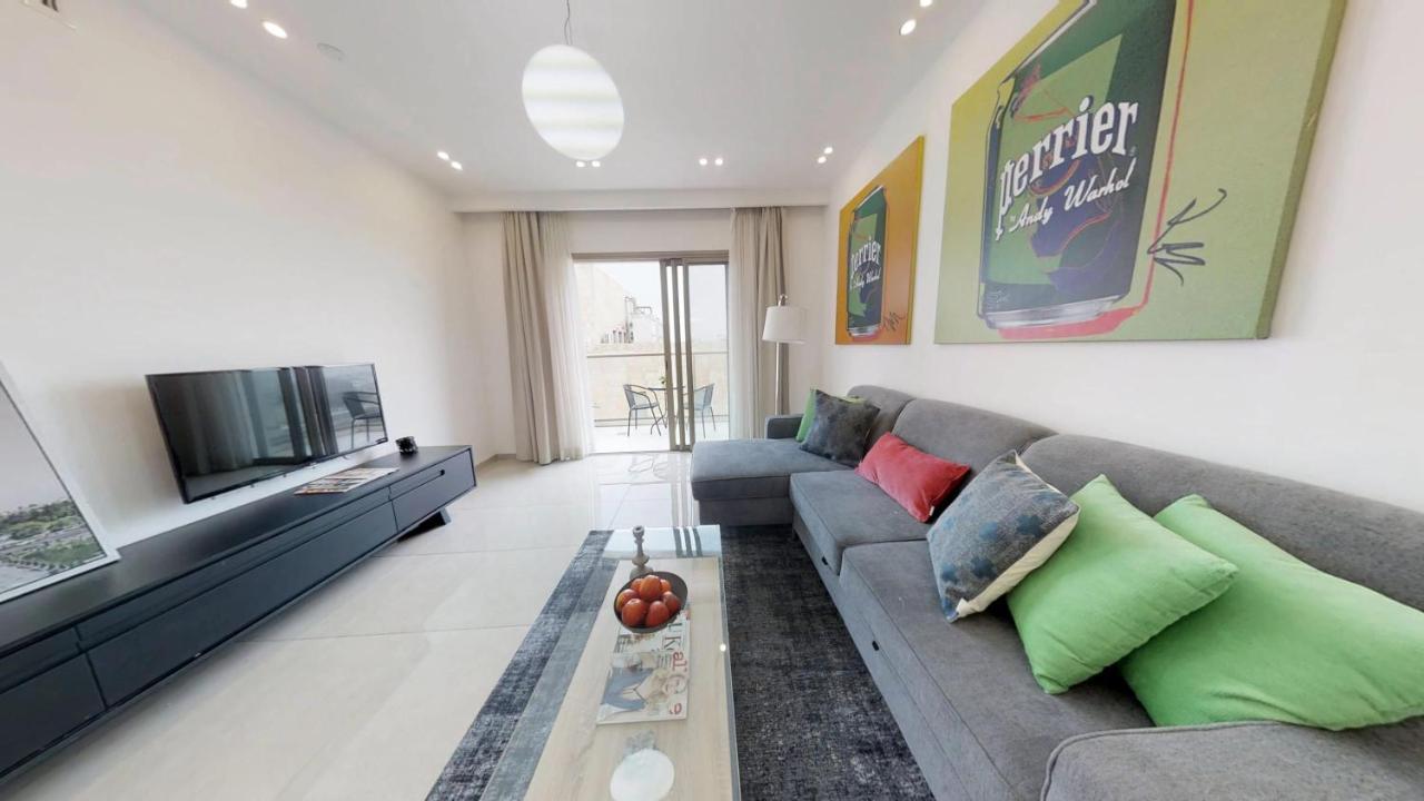 Exclusive Two-Bedroom Apartment With Parking Jerusalem Exterior photo