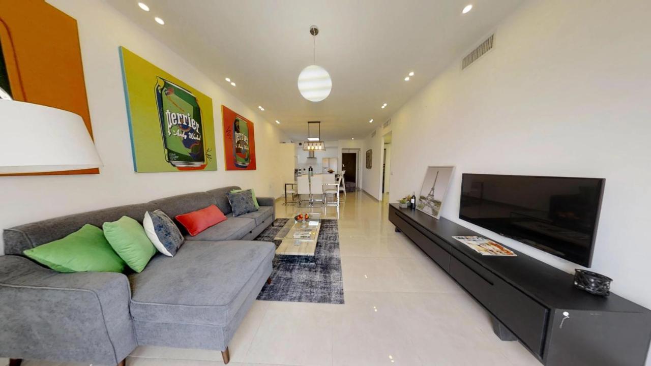 Exclusive Two-Bedroom Apartment With Parking Jerusalem Exterior photo